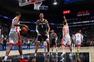 注这位年轻 注这位年轻