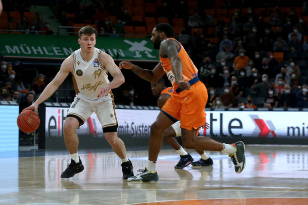 特别是塞尔 特别是塞尔